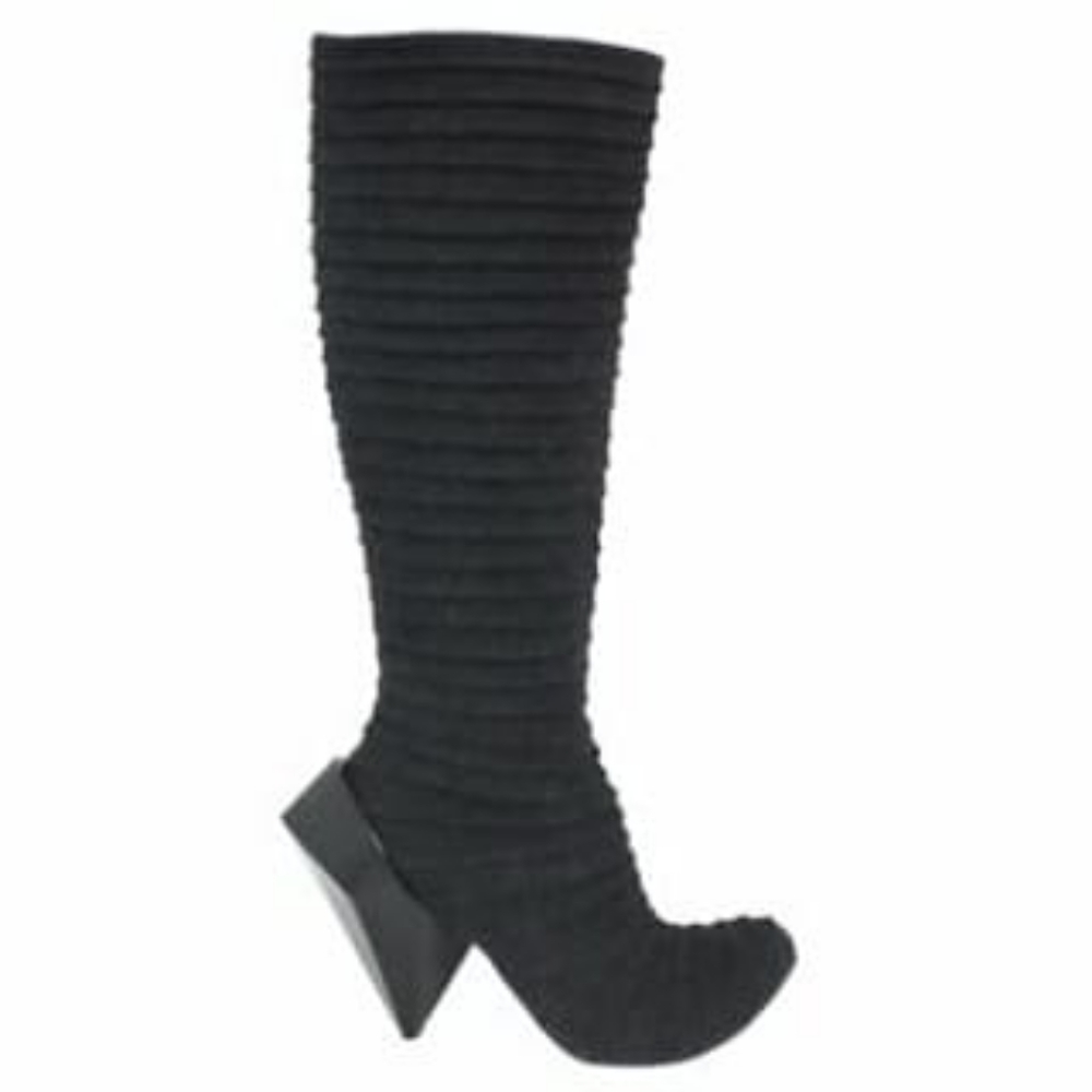 NIB Irregular Choice Sazzle Boot